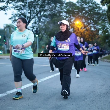 Runner Photo 8235165