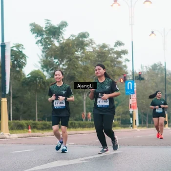 Runner Photo 8235168