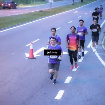 Runner Photo 8235193