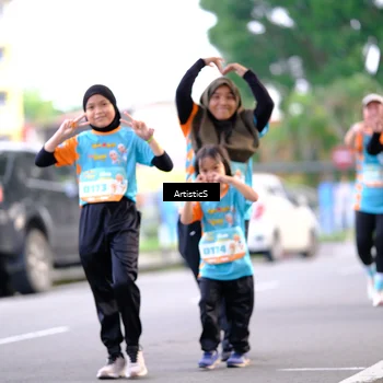 Runner Photo 8235213