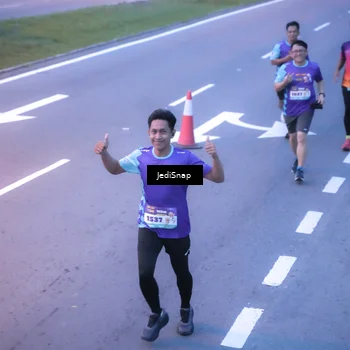Runner Photo 8235217