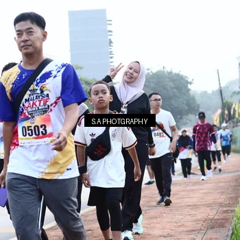 Runner Photo 8235239