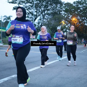 Runner Photo 8235283
