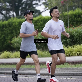 Runner Photo 8235288