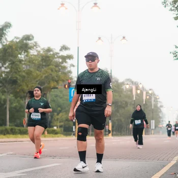 Runner Photo 8235321