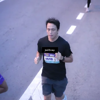 Runner Photo 8235334
