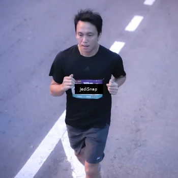Runner Photo 8235338