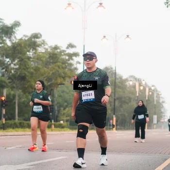 Runner Photo 8235347
