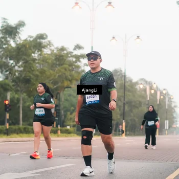 Runner Photo 8235349