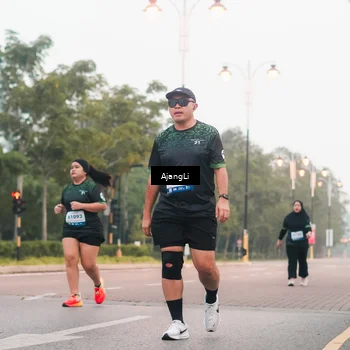 Runner Photo 8235351