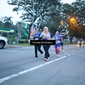 Runner Photo 8235364
