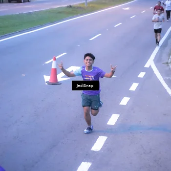 Runner Photo 8235430