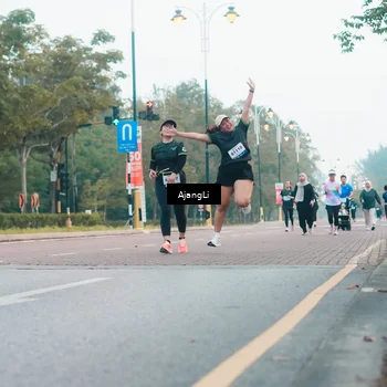 Runner Photo 8235495