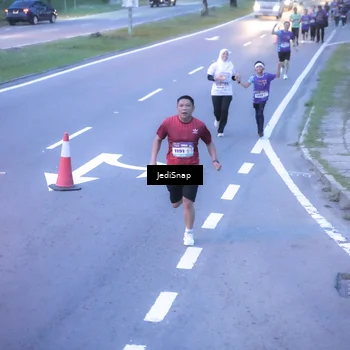 Runner Photo 8235534