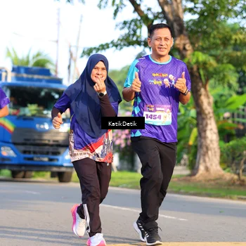 Runner Photo 8235543