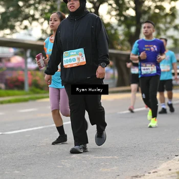 Runner Photo 8235546