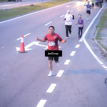 Runner Photo 8235595