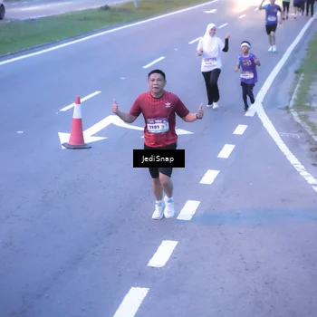 Runner Photo 8235604