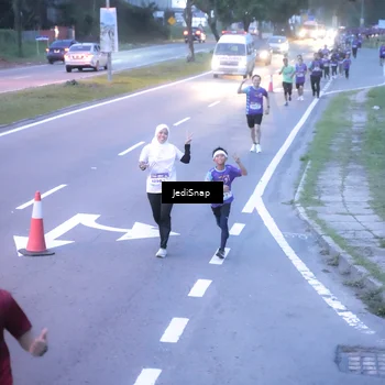 Runner Photo 8235626
