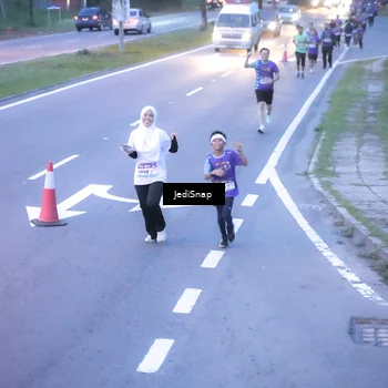 Runner Photo 8235635