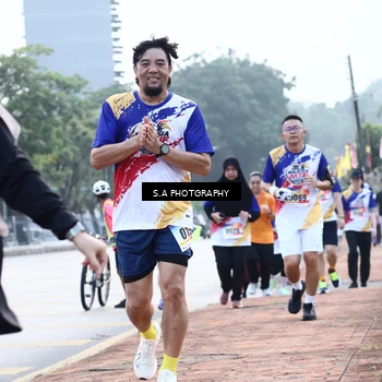 Runner Photo 8235643