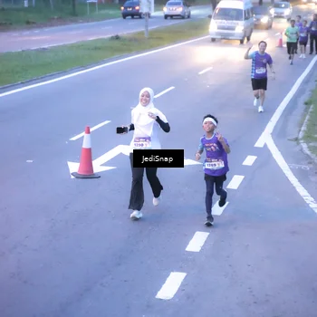 Runner Photo 8235650