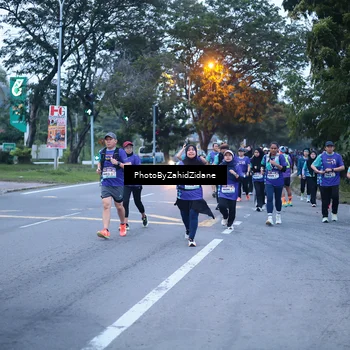 Runner Photo 8235657