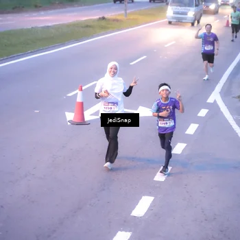 Runner Photo 8235661