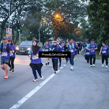 Runner Photo 8235690