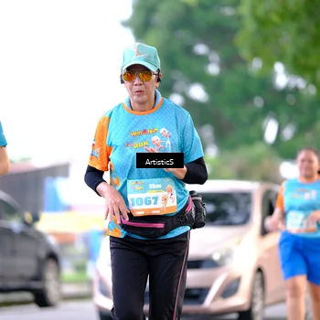 Runner Photo 8235702