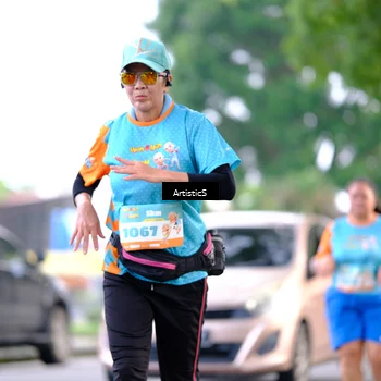 Runner Photo 8235703