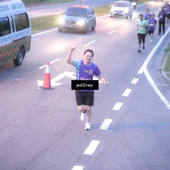 Runner Photo 8235741