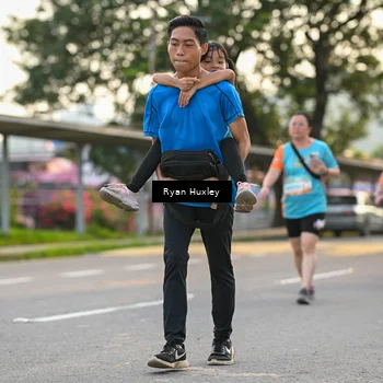 Runner Photo 8235749