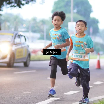 Runner Photo 8235752