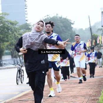 Runner Photo 8235776