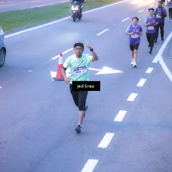 Runner Photo 8235778