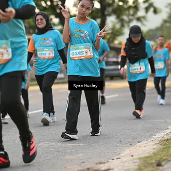 Runner Photo 8235795