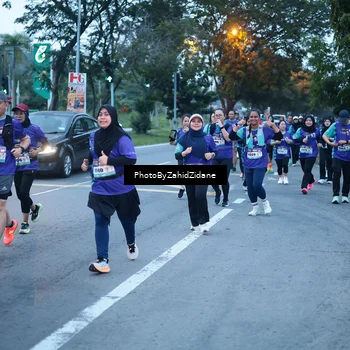 Runner Photo 8235799