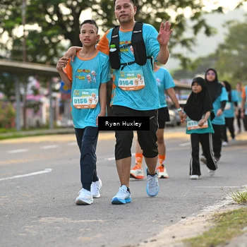 Runner Photo 8235824