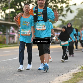 Runner Photo 8235826