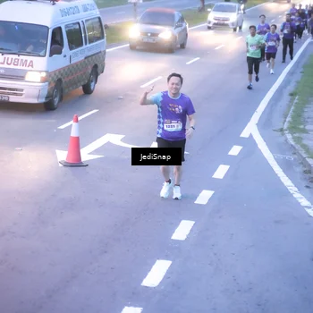 Runner Photo 8235834