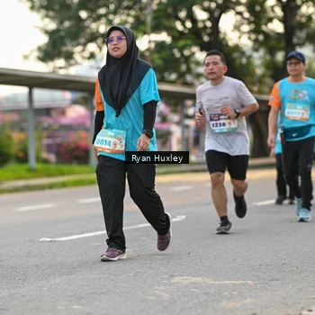 Runner Photo 8235840