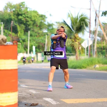 Runner Photo 8235844