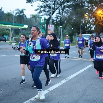 Runner Photo 8235846