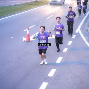 Runner Photo 8235851