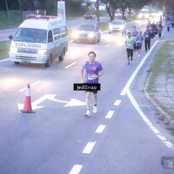 Runner Photo 8235854