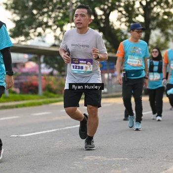 Runner Photo 8235857