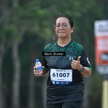 Runner Photo 8235882