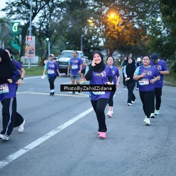 Runner Photo 8235905