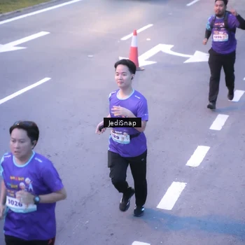 Runner Photo 8235907